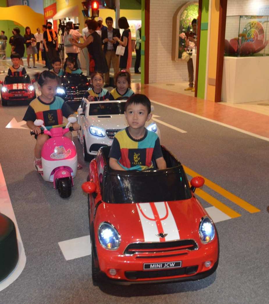 Children′s Car Driving(Fun城市展示廳－兒童電動汽機車收費體驗設施)