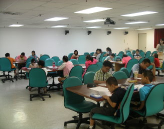 學員迫不及待開始認識工具